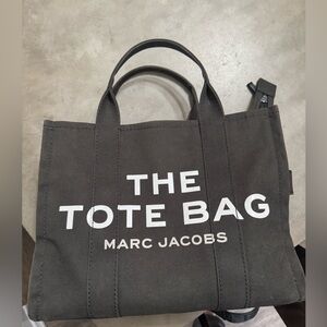 Marc Jacob’s black medium canvas tote
